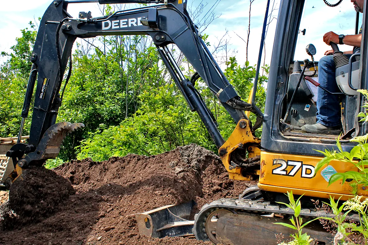 nhp-excavator01